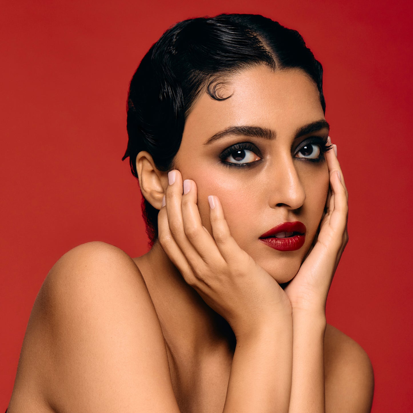 Define & Smoulder Liner